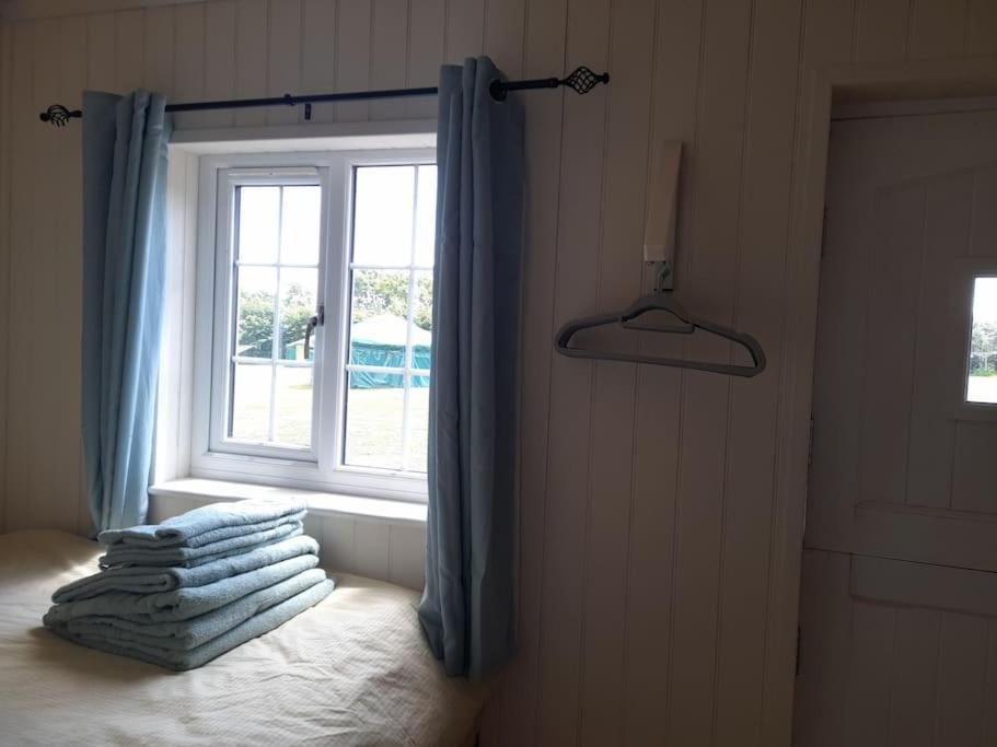 Dinky'S Den Leilighet Coverack Eksteriør bilde