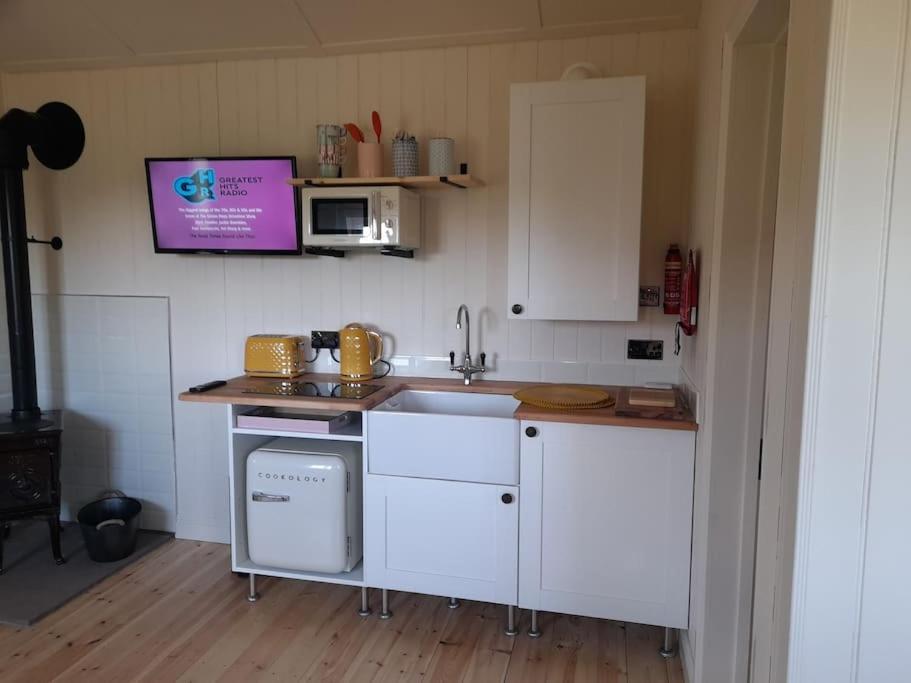 Dinky'S Den Leilighet Coverack Eksteriør bilde